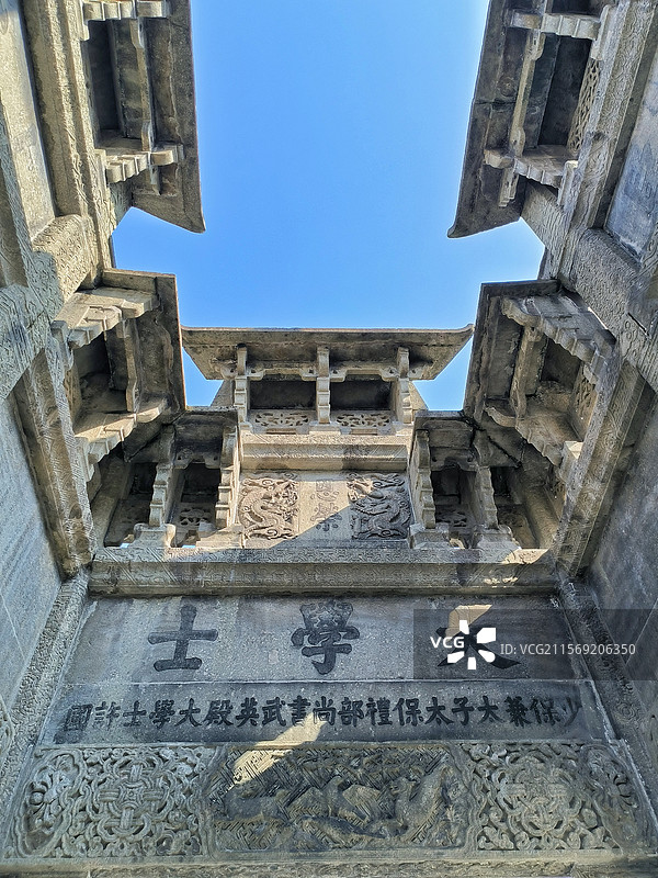 安徽省黄山市徽州古城许国石坊大学士牌坊八脚牌楼图片素材