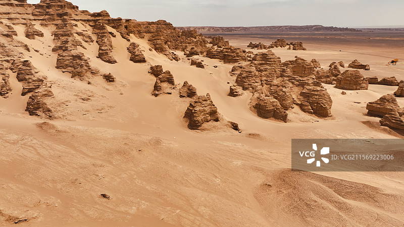 航拍雅丹地貌图片素材