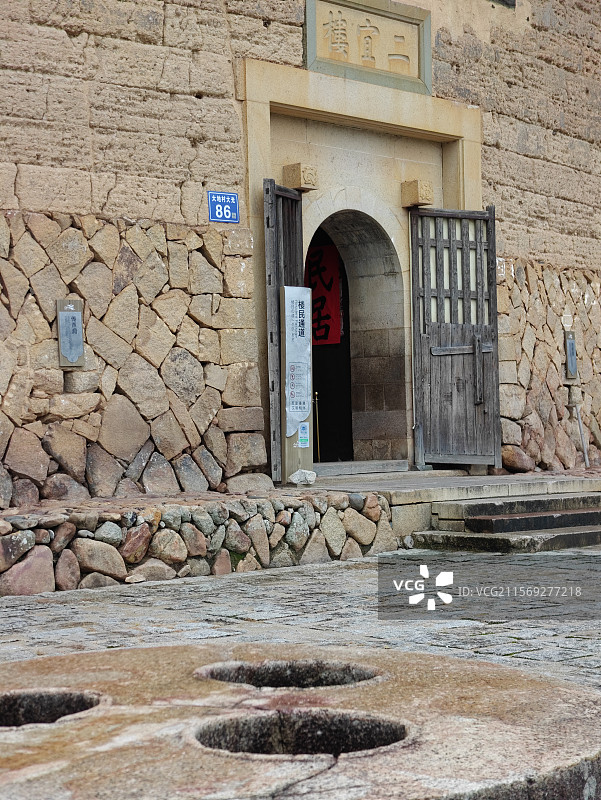 华安大地土楼群-二宜楼图片素材