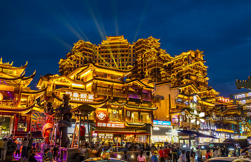 张家界72奇楼 华光璀璨的东方建筑奇观图片素材