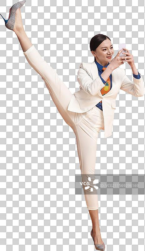 青年商务女人看手机图片素材