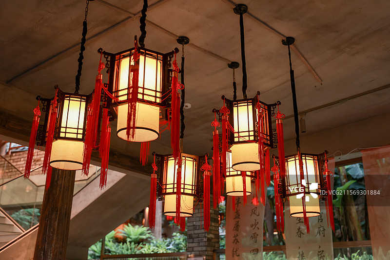 深圳二十四史书院传统宫灯的文化韵味图片素材