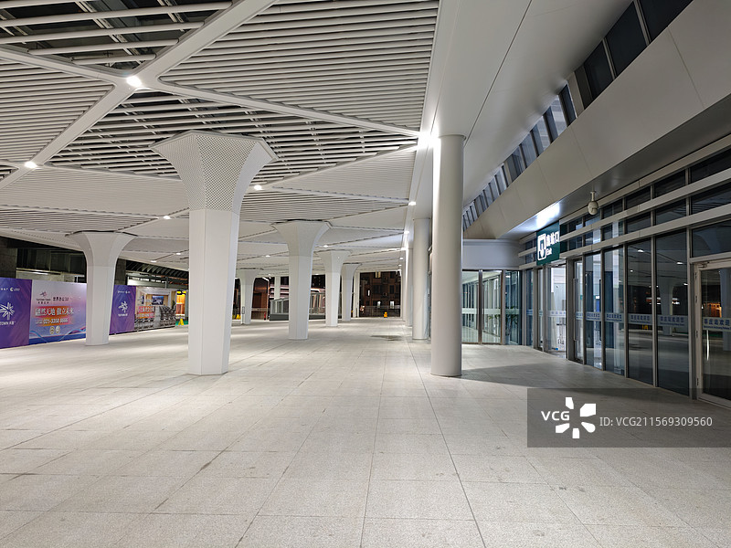 上海莘庄站站外广场（上海闵行区莘庄站莘庄火车站）图片素材