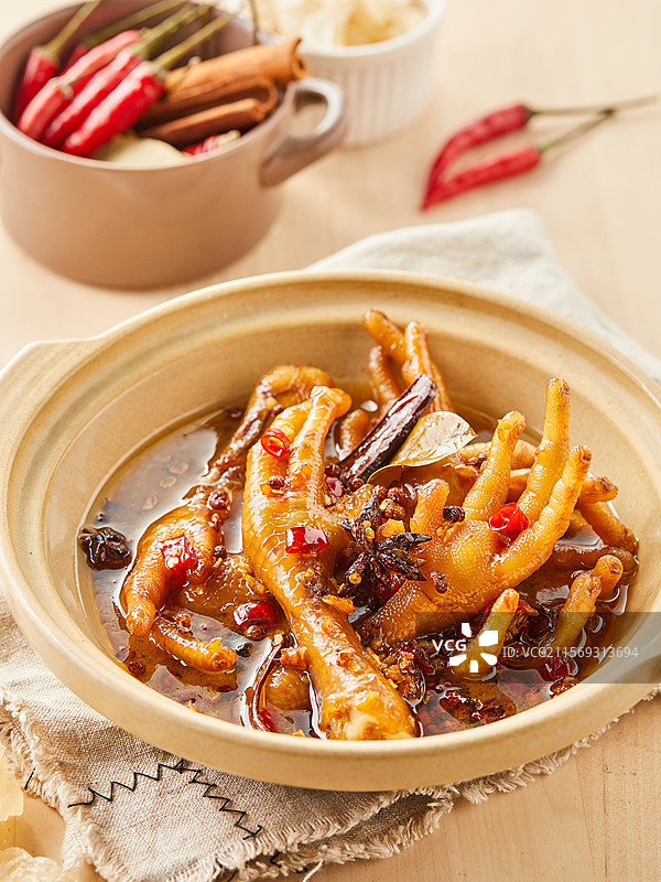中餐美食家常菜 麻辣卤鸡爪图片素材