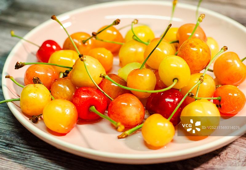 美味的黄樱桃图片素材