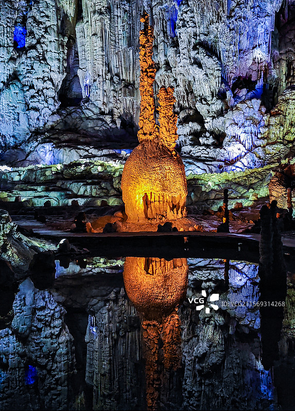 毕节织金洞的霸王盔图片素材