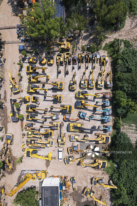 挖掘机航拍视角图片素材
