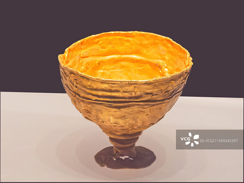 陕西历史博物馆藏唐代文物金杯坯图片素材