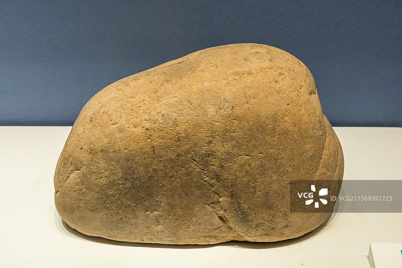 陕西历史博物馆秦汉馆础石秦代陕西咸阳秦咸阳遗址出土图片素材