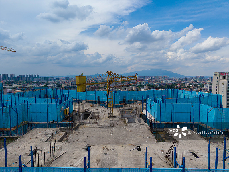 广东省东莞市石排镇，翡翠松湖，烂尾小区！图片素材