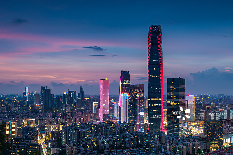 广东东莞民盈·国贸中心大楼建筑晚霞夜景城市风光高视角图图片素材