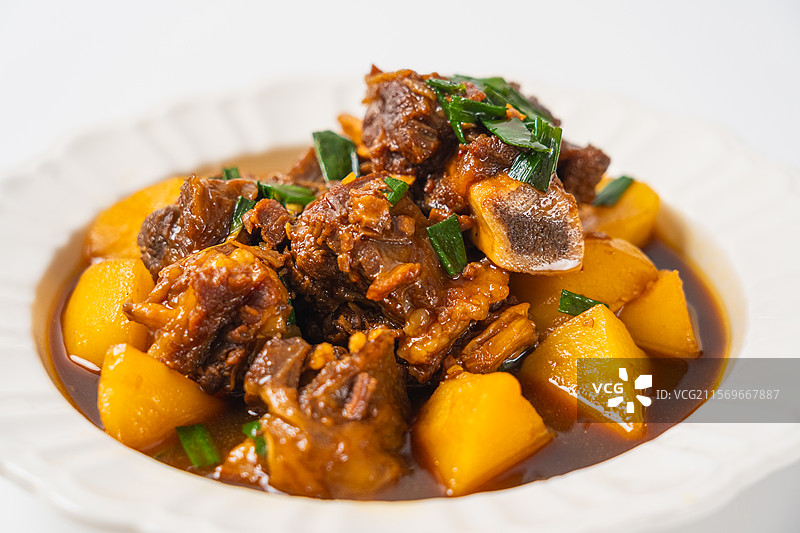 土豆炖牛肉家常菜图片素材