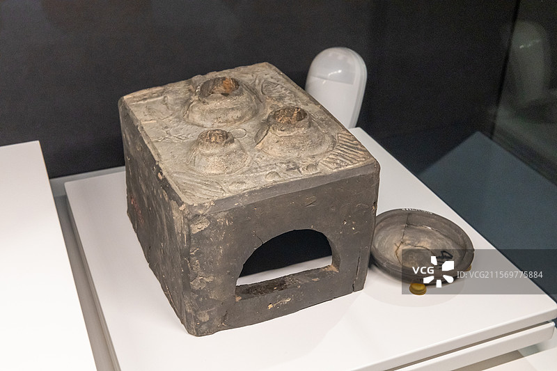 陕西历史博物馆秦汉馆陶灶战国时期宝鸡凤翔八旗屯3号墓出土图片素材