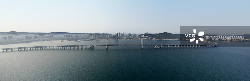 辽宁大连沙河口区星海湾大桥图片素材
