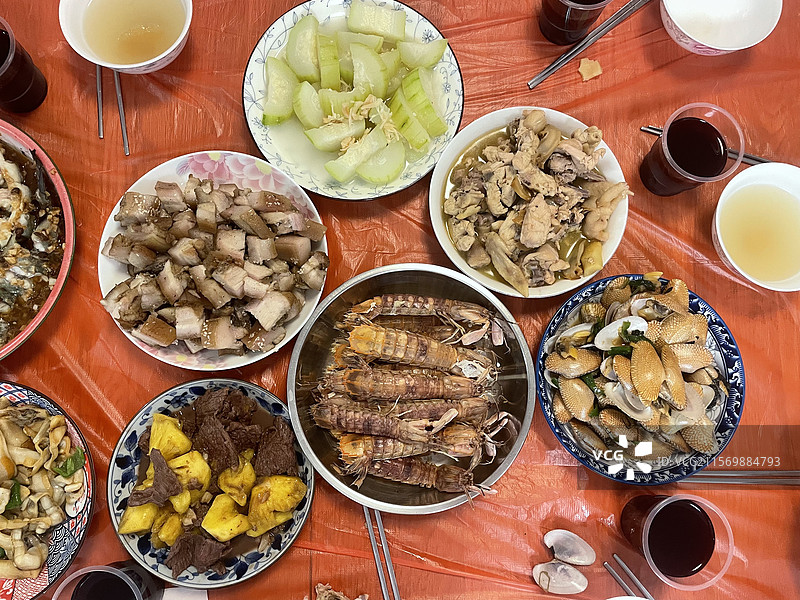 家庭聚餐图片素材