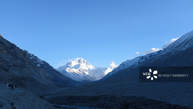 珠穆朗玛峰雪山风景图片素材