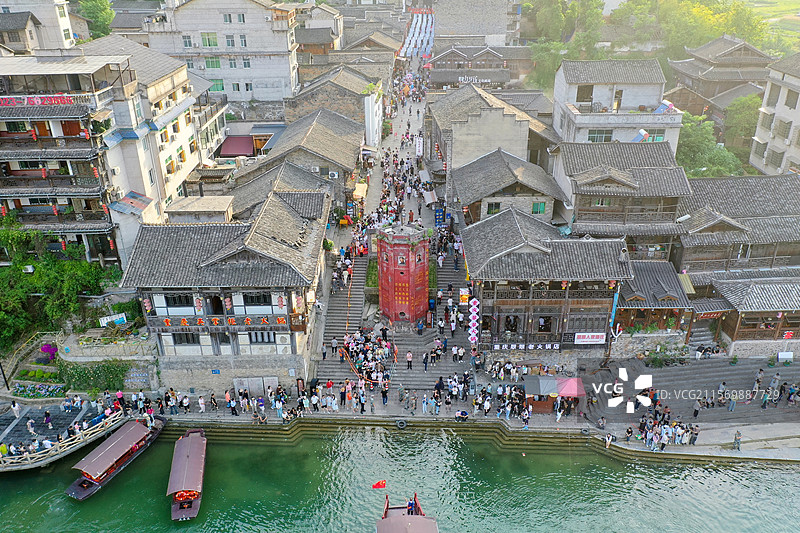 航拍湖南重庆贵州三省交界的茶峒古镇图片素材