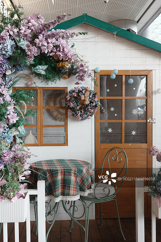 装修精致的西餐厅图片素材