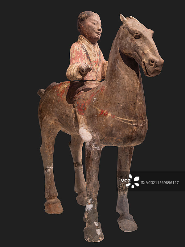 陕西历史博物馆秦汉馆展出西汉文物彩绘陶骑兵俑图片素材