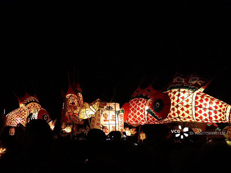 安徽徽州非遗鱼灯巡游表演图片素材