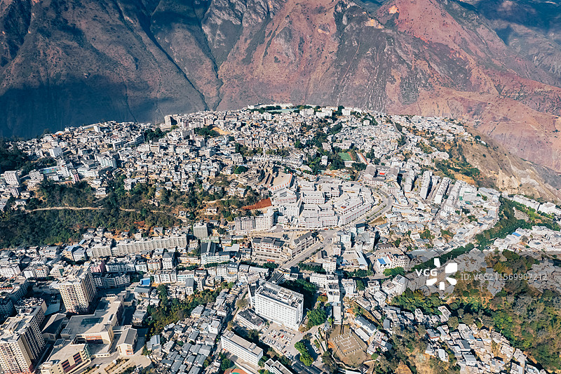 山谷中的城市云南红河县图片素材