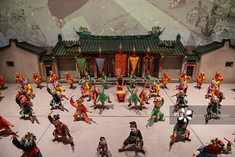 潮汕英歌舞微缩泥塑模型展示图片素材