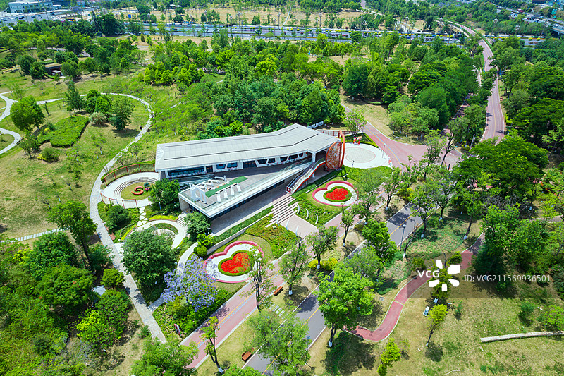 成都高新区桂溪生态公园婚姻登记处白昼航拍图片素材