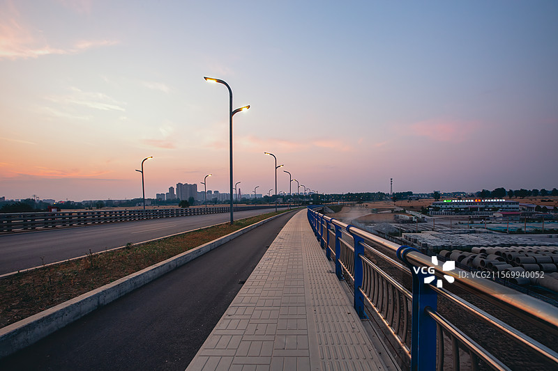 日落前后的涡河四桥1+安徽涡阳图片素材