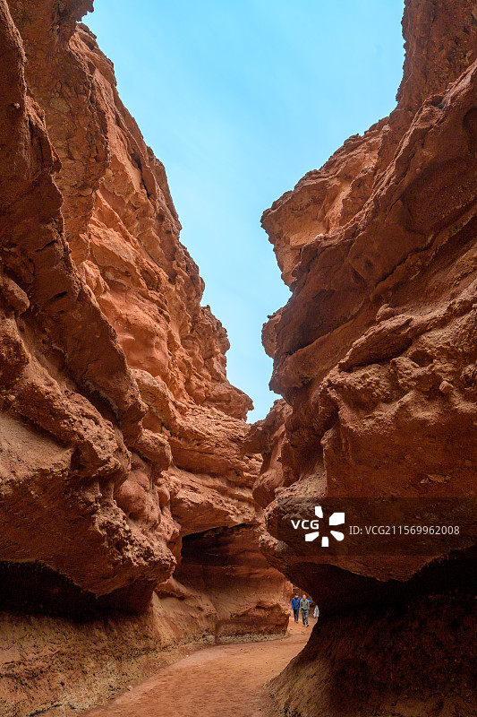 位于中国内蒙古自治区阿拉善盟阿拉善左旗敖伦布拉格镇境内的梦幻大峡谷图片素材