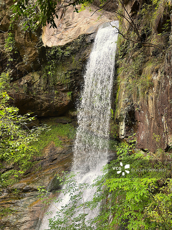 台州天台山景区琼台仙谷、会仙桥玻璃栈道、天台山大瀑布图片素材