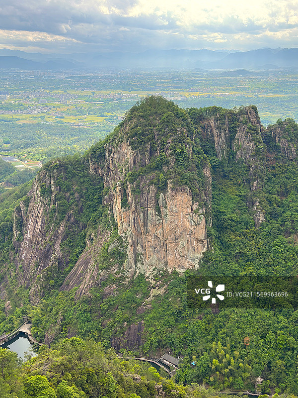 台州天台山景区琼台仙谷、会仙桥玻璃栈道、天台山大瀑布图片素材
