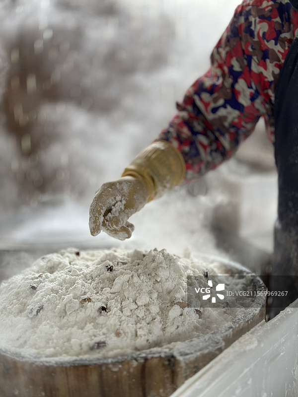 清晨蒸年糕图片素材