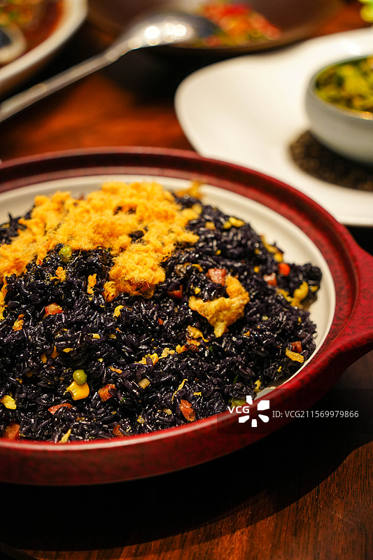 浙江 温州 泰顺 莲云谷度假酒店温泉 晚餐 乌米饭图片素材