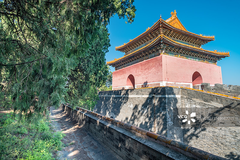 北京明十三陵昭陵方城明楼与宝城图片素材