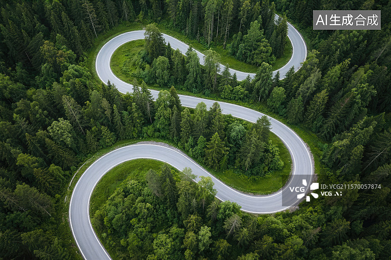 【AI数字艺术】蜿蜒山路穿梭森林图片素材