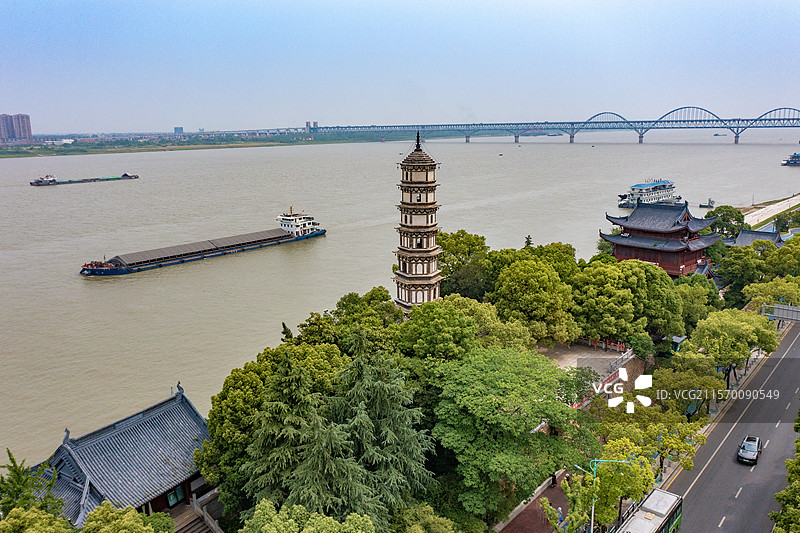 航拍江西九江市锁江楼风光图片素材