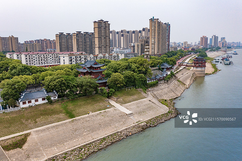 航拍江西九江市锁江楼风光图片素材