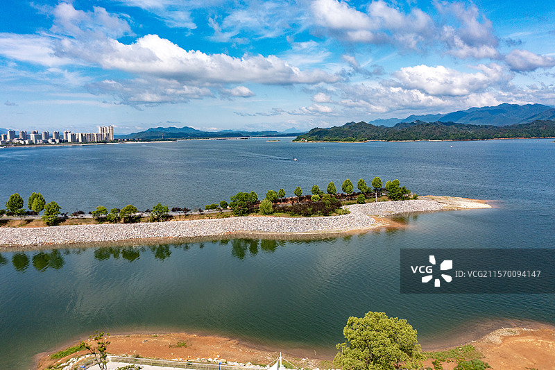 航拍江西九江庐山西海武宁县县城风光图片素材