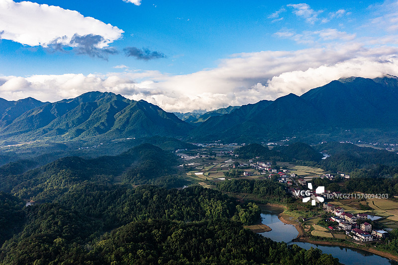 航拍江西九江庐山西海风光图片素材