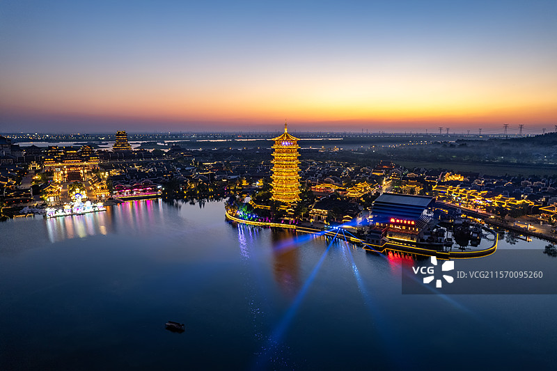 航拍湖南长沙铜官窑古镇夜景风光图片素材