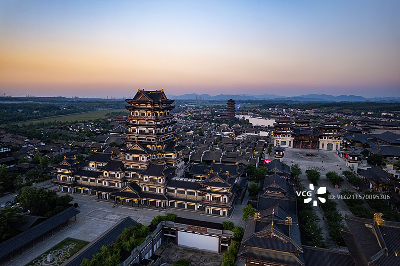 航拍湖南长沙铜官窑古镇日落风光图片素材