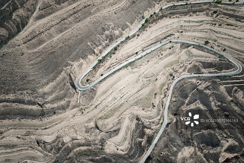 ‌甘肃省黄土高原丘陵航拍风景图片素材