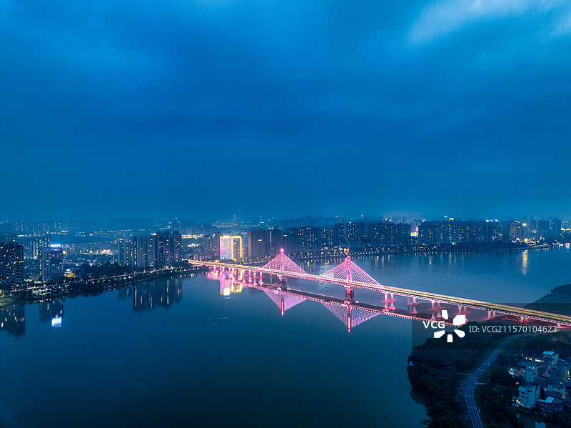 清远市洲心大桥-北江两岸城市景观图片素材