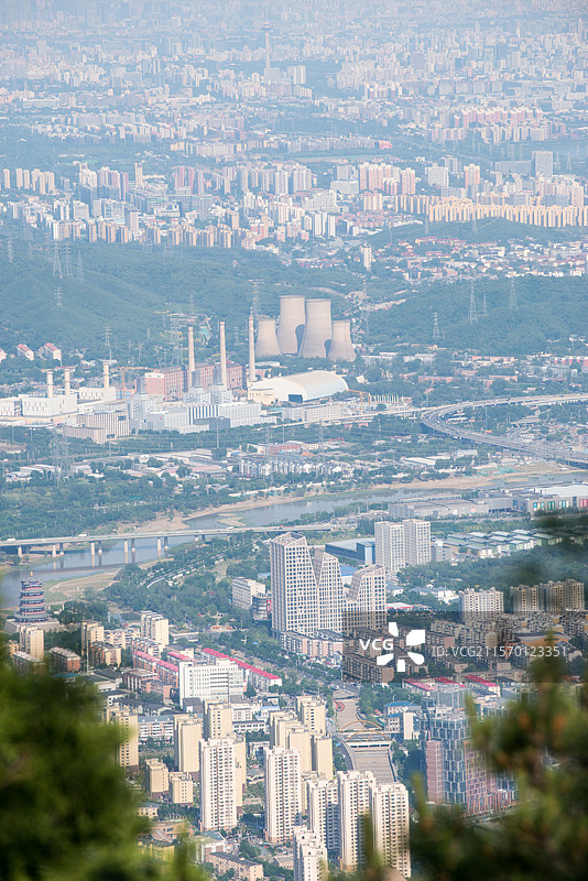 京西门头沟九龙山上看北京城区图片素材