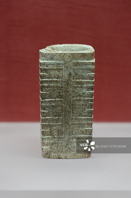 玉琮 韶关曲江石峡遗址出土 广东省博物馆藏图片素材