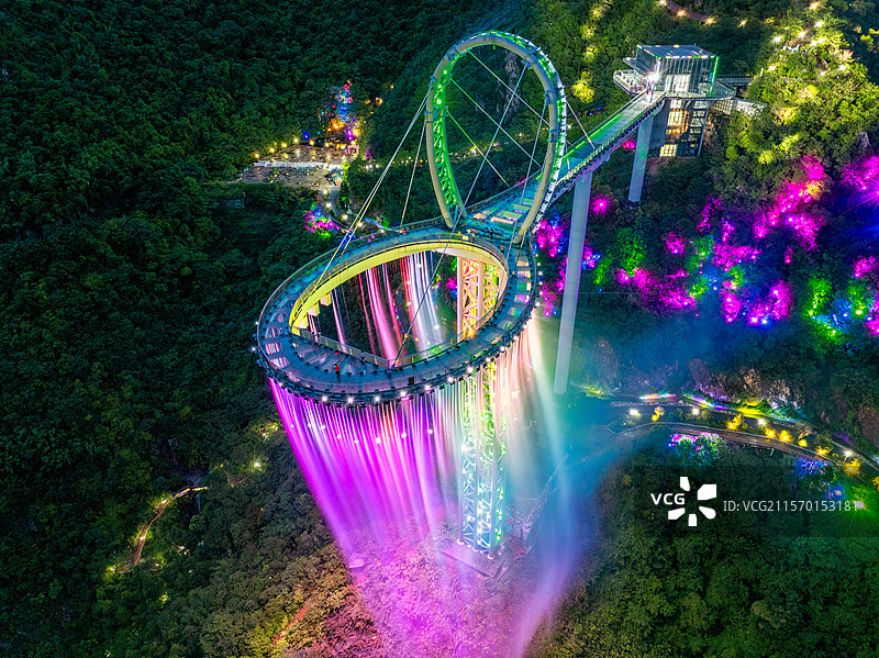 清远市黄腾峡旅游景区玻璃桥图片素材