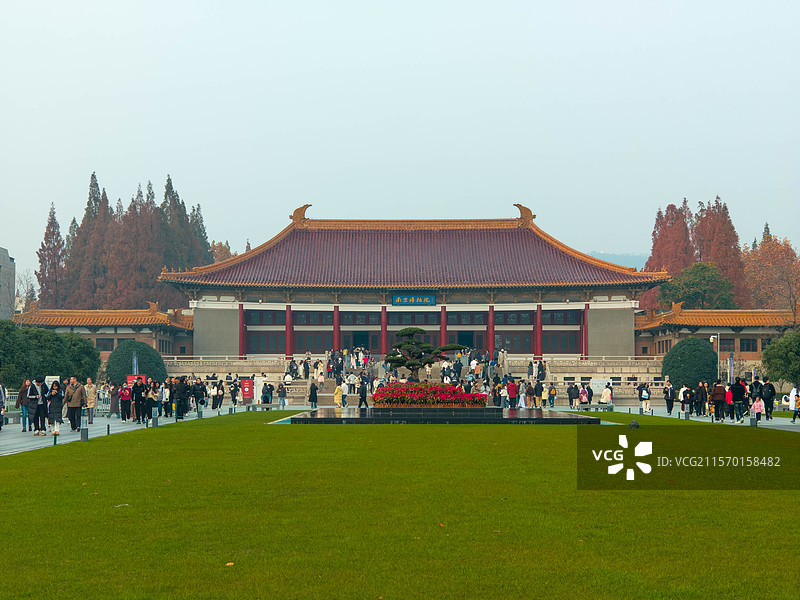 南京 南京博物馆 主展区 门口 草地 草坪 广场图片素材