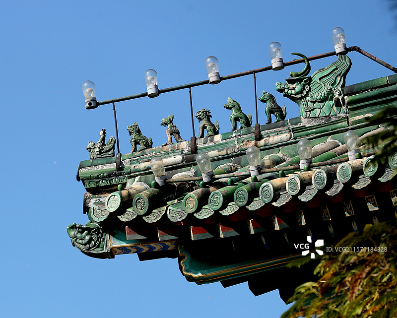 飞檐瑞兽映青天图片素材