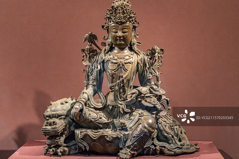 上海博物馆明代铜观音菩萨像图片素材