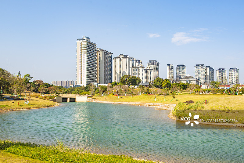 珠海中山公园 公寓楼 住房 湖边住宅楼 中山公园图片素材